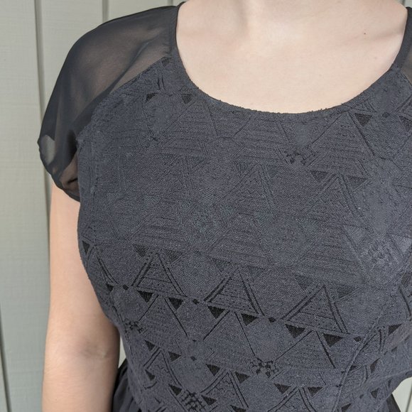 H&M Black Geometric Print Skater Dress, Sz. US 6 - Picture 3 of 5